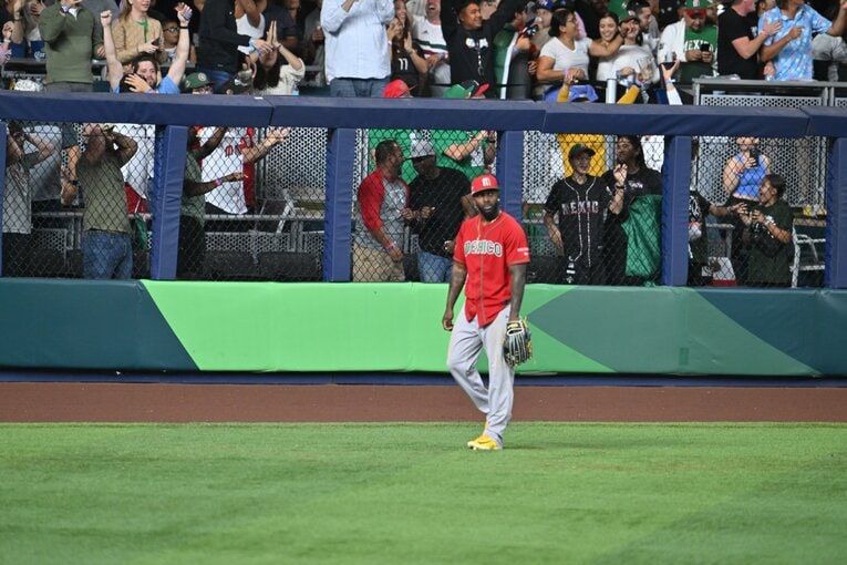 かっこいいプレーを見せたアロザレーナ　　©Naoya Sanuki