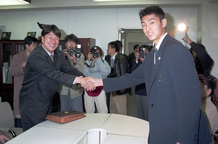 1995年ドラフト会議で福岡ダイエーホークス（現・ソフトバンク）に1位指名された斉藤和巳。高校球界では無名の南京都高（現・京都廣学館高）出身だ　©KYODO