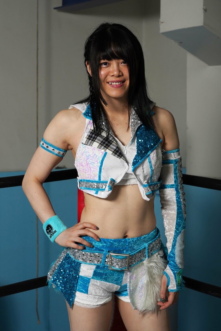 赤いベルトを極めた女・岩谷麻優の10年以上遅れた“結婚引退プラン” 「プロレスは天職。生きている感じがする」(9)