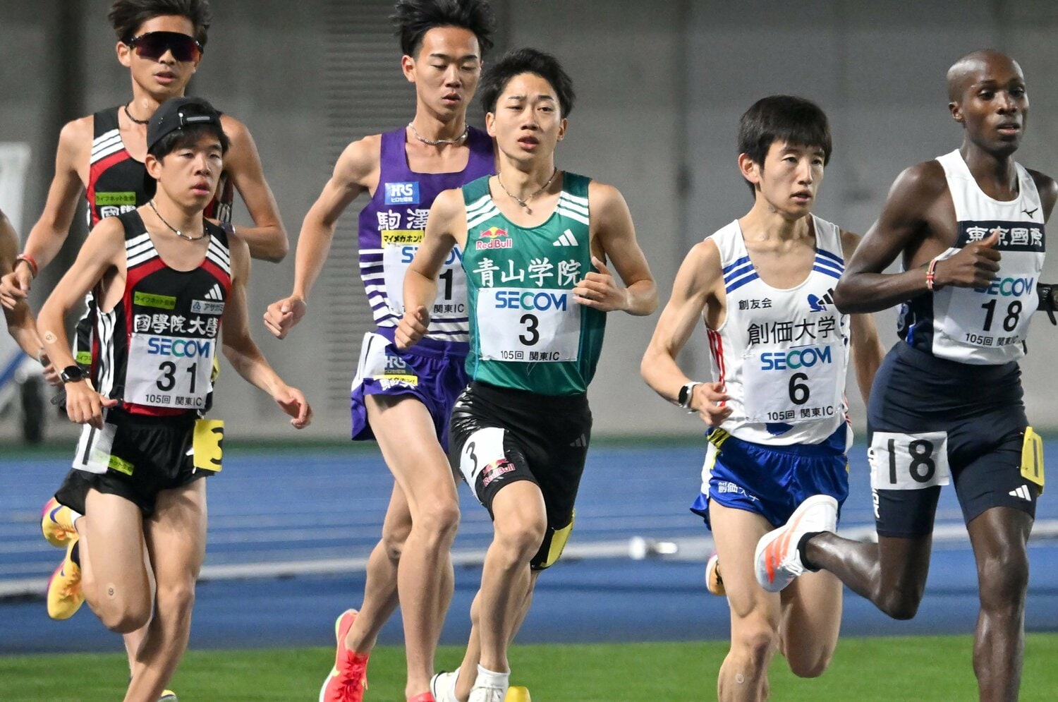 序盤は先頭集団に果敢に付いた安島だったが、2000mあたりで失速 ©Takashi Shimizu