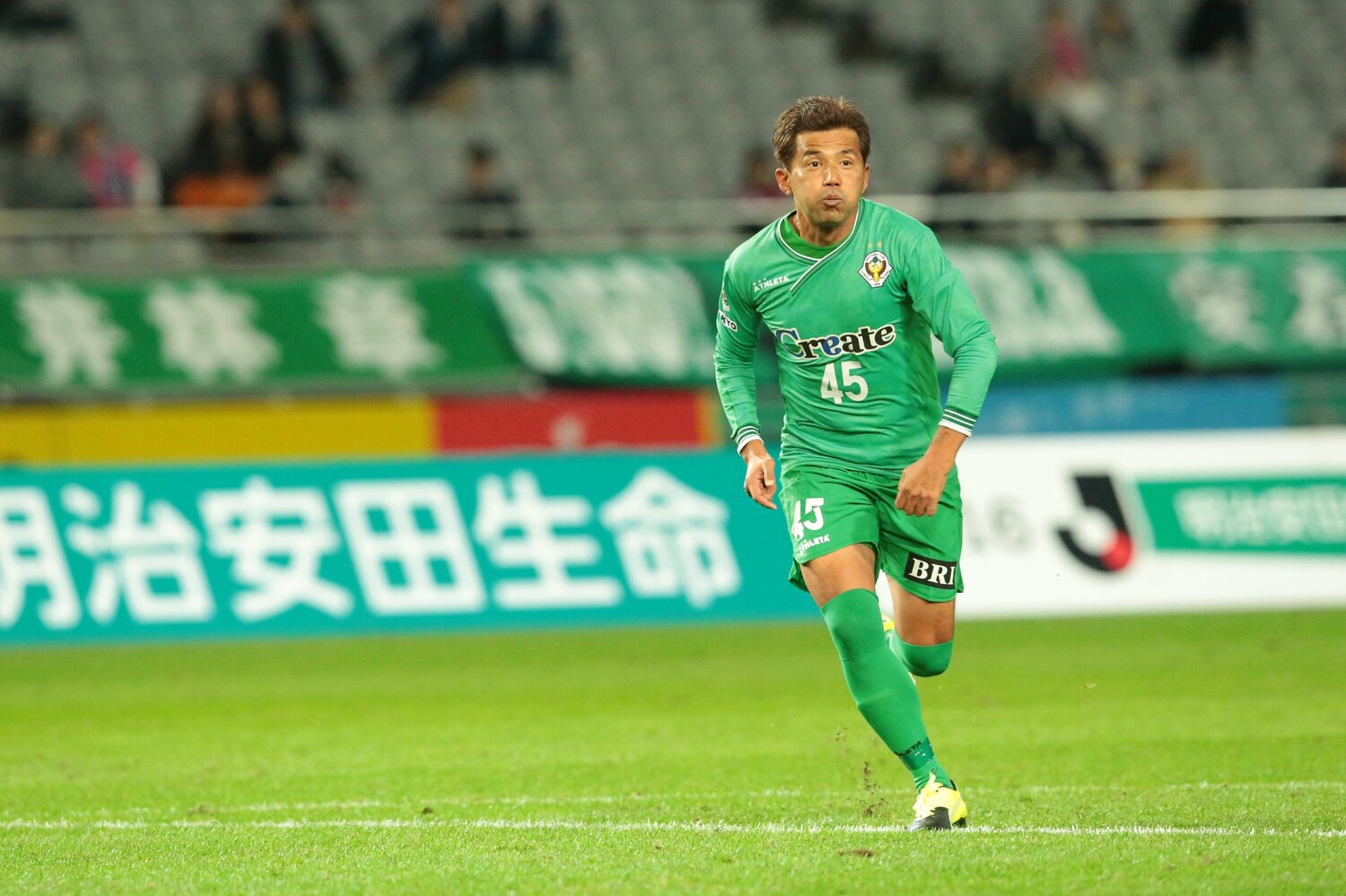 2016年、45歳で現役を引退した永井　©AFLO