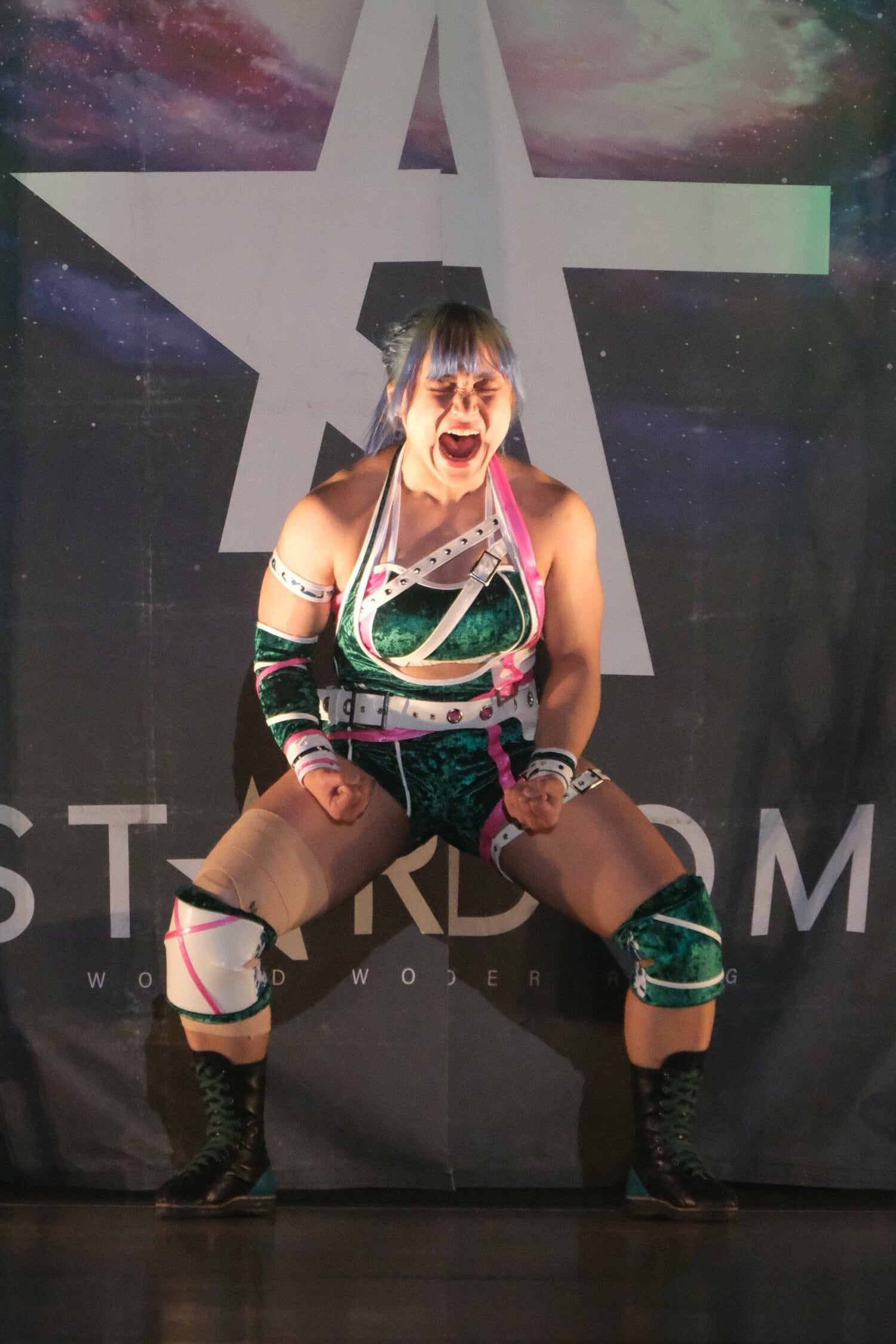 復帰戦での飯田沙耶。入場ゲートで咆哮し緊張が解けたという　©Norihiro Hashimoto