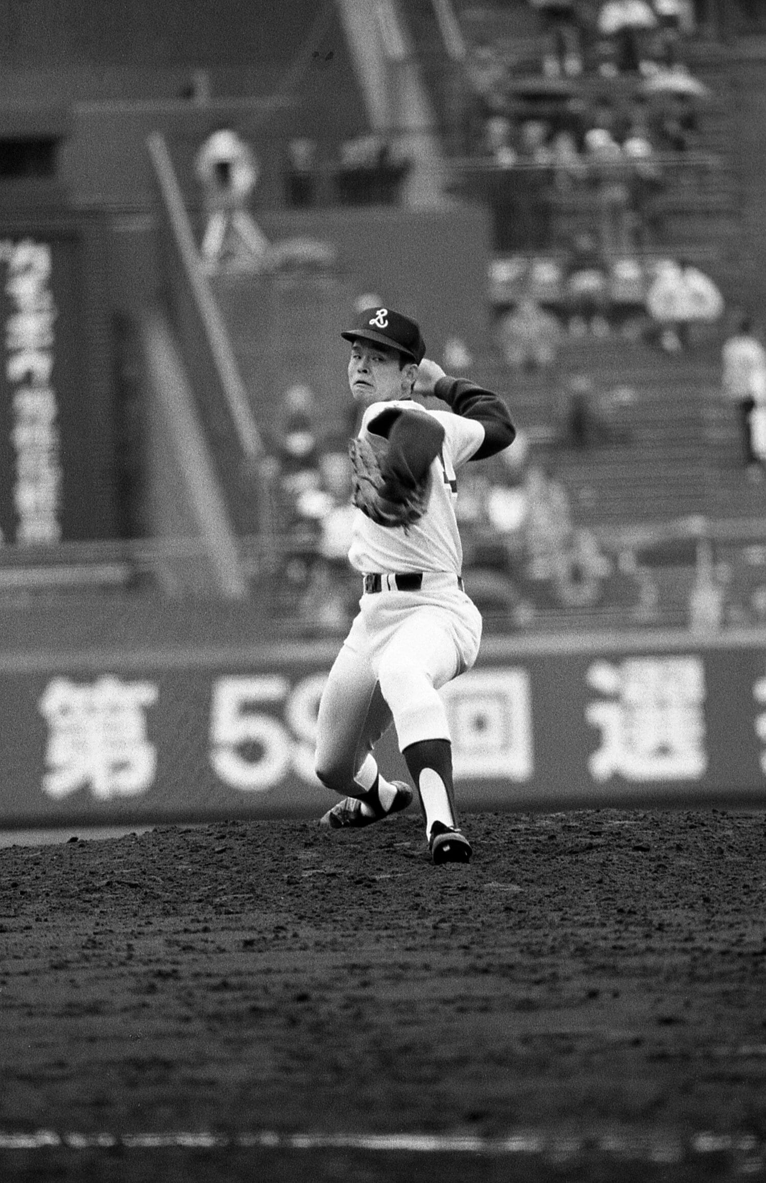 後にチームでもエース格となる橋本。入学当初は桑田の存在に圧倒された　©JIJI PRESS