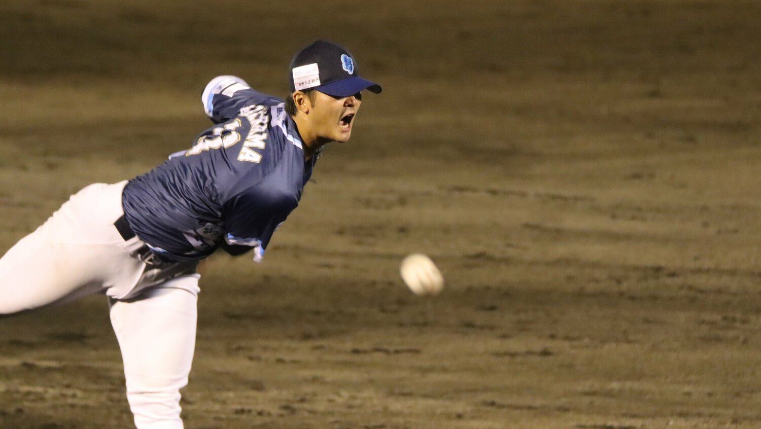 中山の投球　©Kou Hiroo