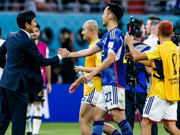 ドイツ戦前日、森保監督と吉田麻也は“ある言葉”を共有していた…練習から歓喜の勝利まで、現地記者が見た「テレビ中継には映らなかった名場面」＜Number Web＞ photograph by Kiichi Matsumoto/JMPA