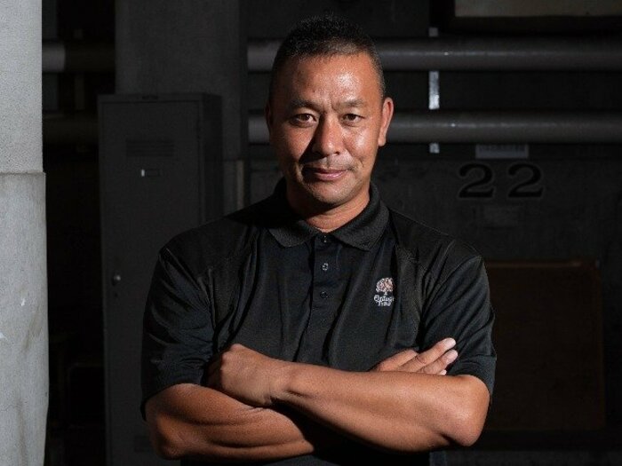 「1億円でもすぐなくなった(笑)」“ガンバの天才”礒貝洋光が振り返る93年Jリーグ開幕バブル<Number Web> photograph by Tomosuke Imai