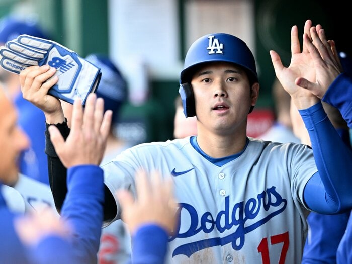 「大谷翔平人気でバッティング手袋が売れています」高校野球でも大谷翔平ニューバランスが大ヒットだが…「スパイクは意外と売れていない」理由<Number Web> photograph by Getty Images