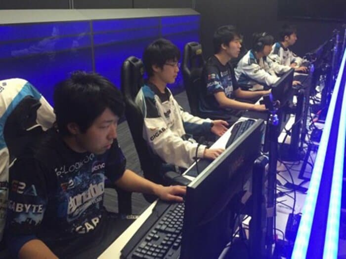 ゲームの上手さは才能か、努力か。現役プロ、学者、解説者が語る真実。<Number Web> photograph by SANKO.INC/Negi Yagi