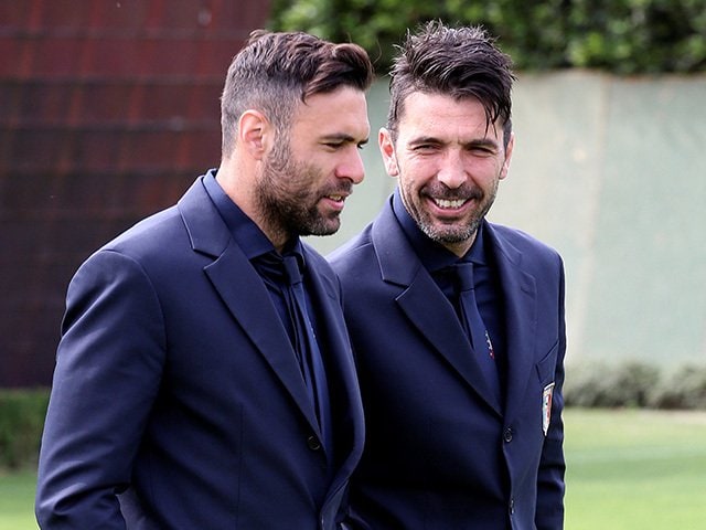 lotto キーパーシャツ イタリア XL相当 ドイツチーム？ イタリアの伝統は「弱者で勝者」。“ティキタカ”を捨てて挑むEURO