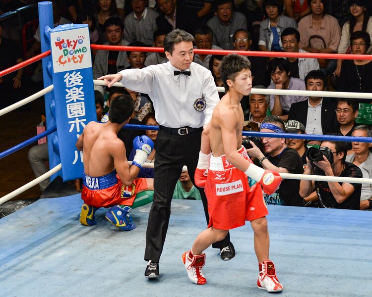 井上尚弥19歳のデビュー戦で受けた衝撃「精神面からして規格外」「助け