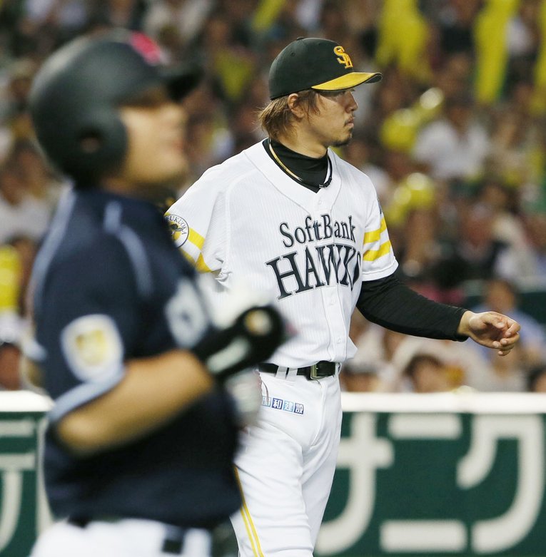 ソフトバンク時代の岡島氏　©KYODO