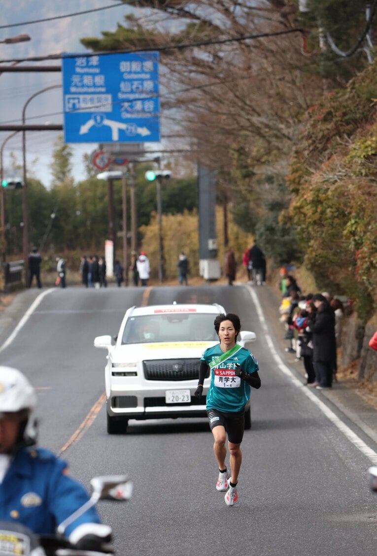 山下りで有言実行の56分台の区間新記録をマークした野村　©︎JMPA