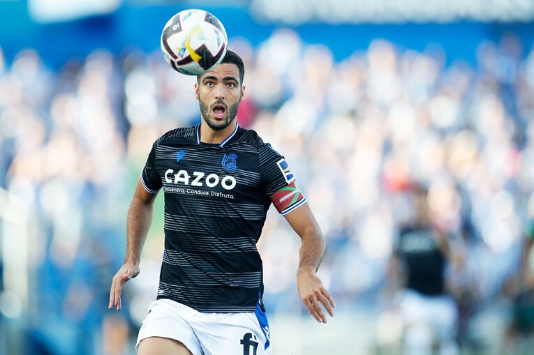 久保建英は「シルバらと共存・連動」が今のソシエダで最適解か　マンU戦勝利から中2日→“トップ下で迷った”古巣戦を撮って気づいたこと(9)