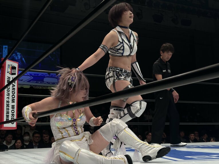 安納サオリvs中野たむ　©Norihiro Hashimoto