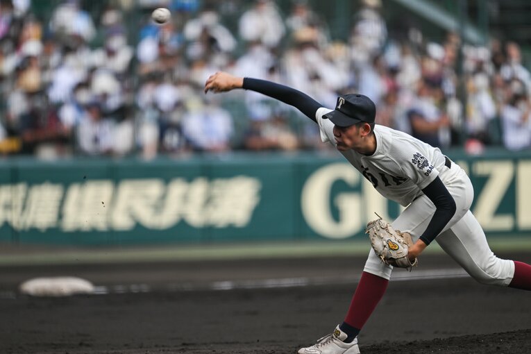 大阪桐蔭のエース、川原　©Nanae Suzuki