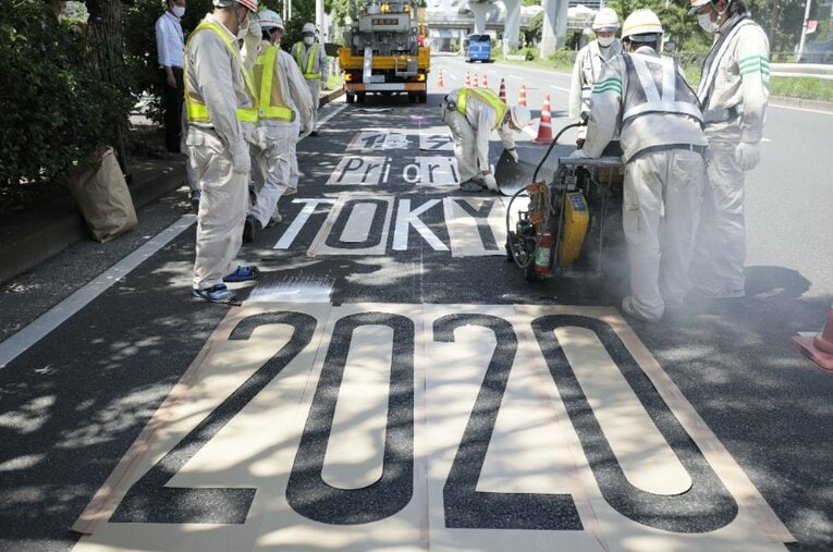 7月19日から始まった、オリンピック優先レーンの運用。過去の大会でも、交通規制は各国で問題となってきたが……。 ／ photograph by JIJI PRESS