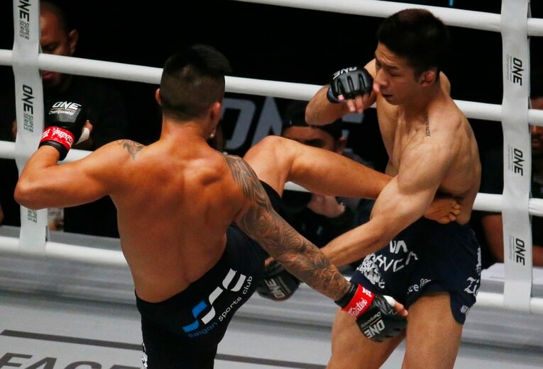 2019年、ONEのフェザー級タイトルマッチに挑んだ松嶋　©AFLO