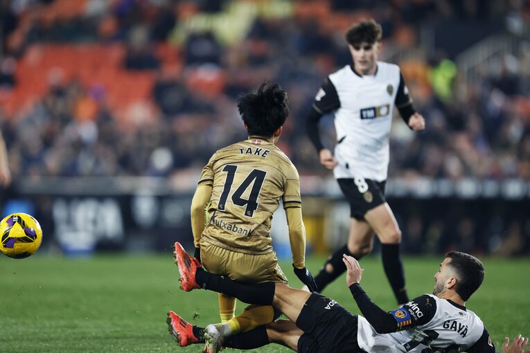 「書くに堪えない暴言が逆側で」久保建英への“人種差別ヤジ”現場で何が…撮影取材で見た背景「簡単に言い表せないけど」スペイン人も寂しそうに(6)