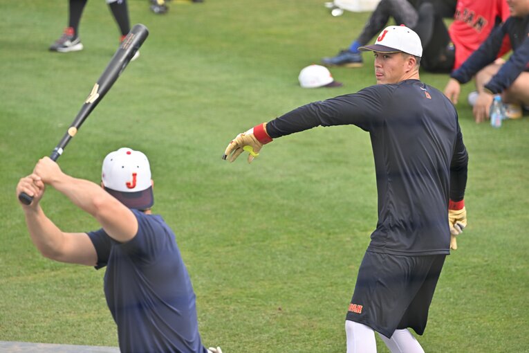 ヌートバーと夢の対決（？）　©Naoya Sanuki