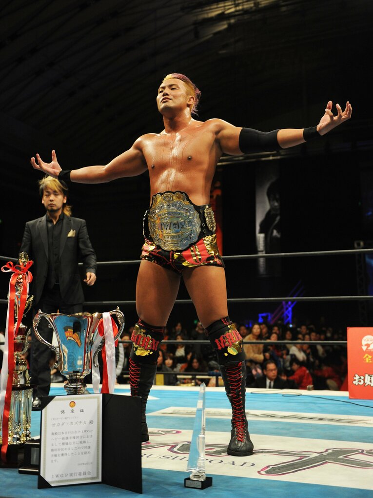 IWGP王座の巻いた当時24歳のオカダ・カズチカ　©Essei Hara