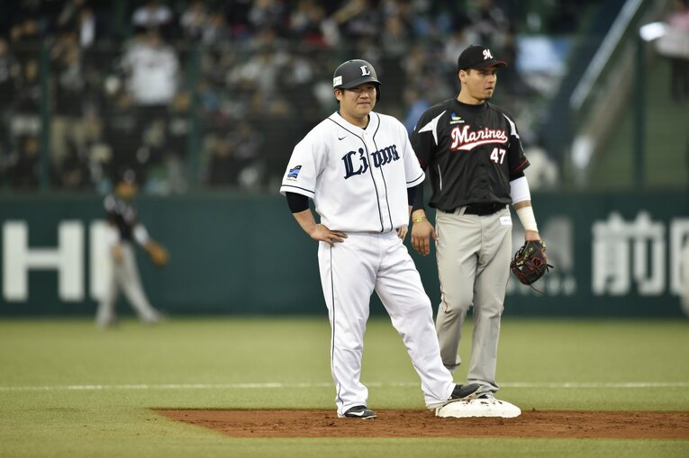 「サンペイ、三振してもいいからさ」“おかわりくん”ブレイク前夜の西武・中村剛也を救った言葉《祝・史上14人目の450本塁打》(82)