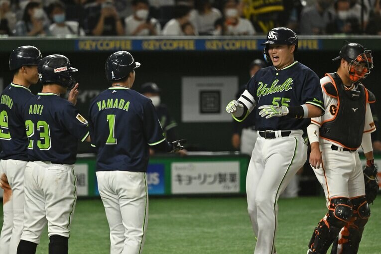 首位ヤクルトの4番として大活躍を見せる村上　©HIdeki Sugiyama