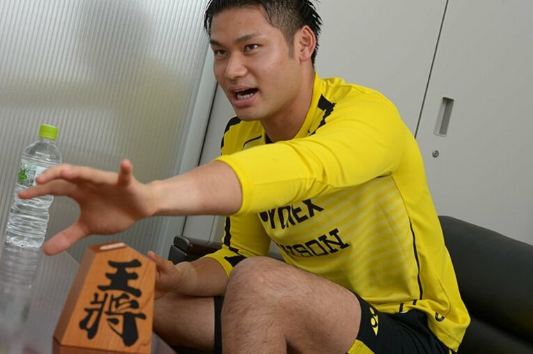 サッカー＆将棋有望株、独占対談！中村航輔×中村太地の「勝負師論」。(2)