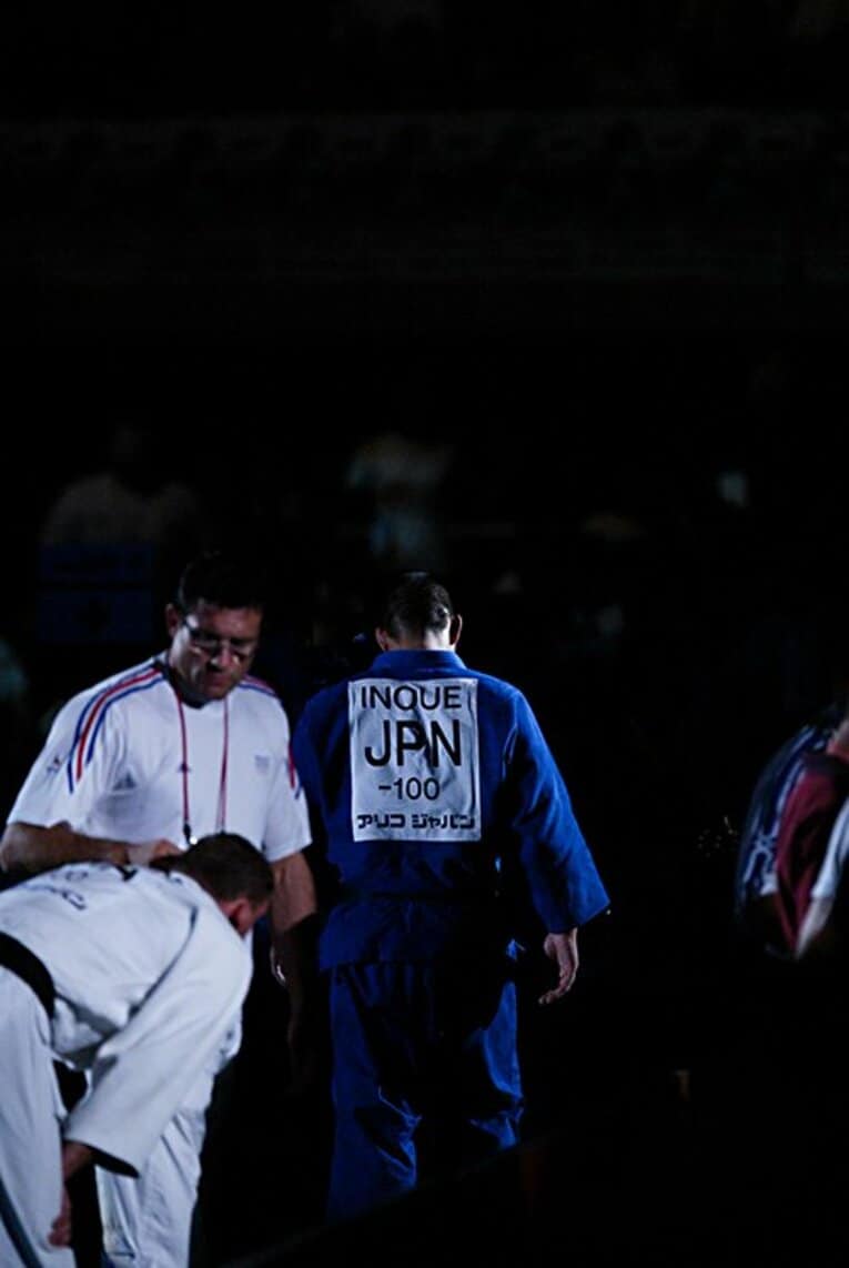 井上康生は無敵のヒーローだった。2003年、世界選手権の「背中」。(6)