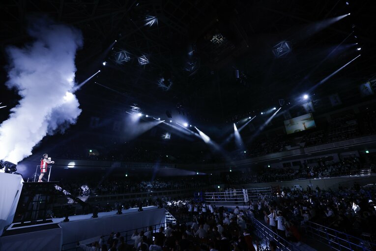 12月14日に両国国技館で行われた防衛戦での井上尚弥の入場シーン　©Tsutomu Takasu