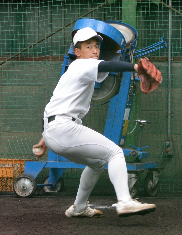 大阪桐蔭の絶対エース・前田悠伍。ついに最後の夏を迎える　©JIJI PRESS