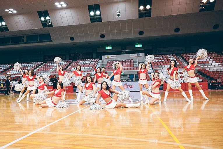 千葉ジェッツのチアリーダーズ「STAR JETS」“勝率100％”不敗神話の秘密を探る(4)