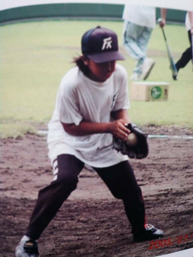 小・中学時代の稲村さん（写真=事務所提供）