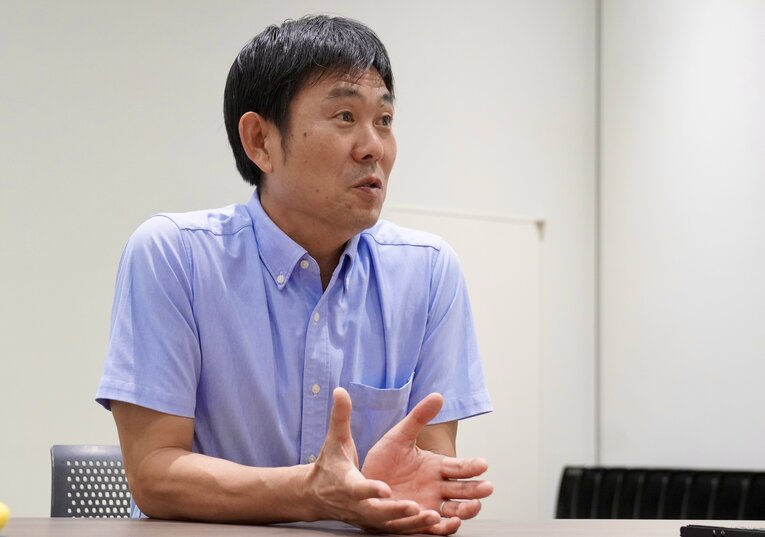 インタビューに応じる森保監督　©︎Atsushi Iio