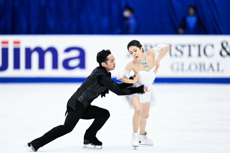 「すごい見つめられている感があって…」高橋大輔＆村元哉中が奏でる新たな関係性「音楽が鳴った瞬間、大ちゃんの目力が変わるんです」(91)