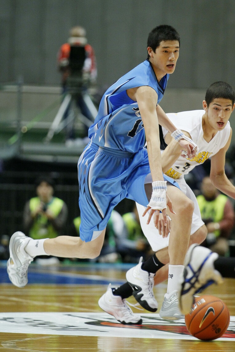 2011年ウインターカップでの渡邊雄太（尽誠学園）　©AFLO SPORT