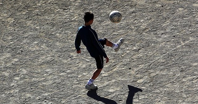 頬ビンタを何回も 思い切りローキックを 部活現場から消えない 暴力といびり アンケートで寄せられた衝撃の体験談 4 4 他競技 Number Web ナンバー