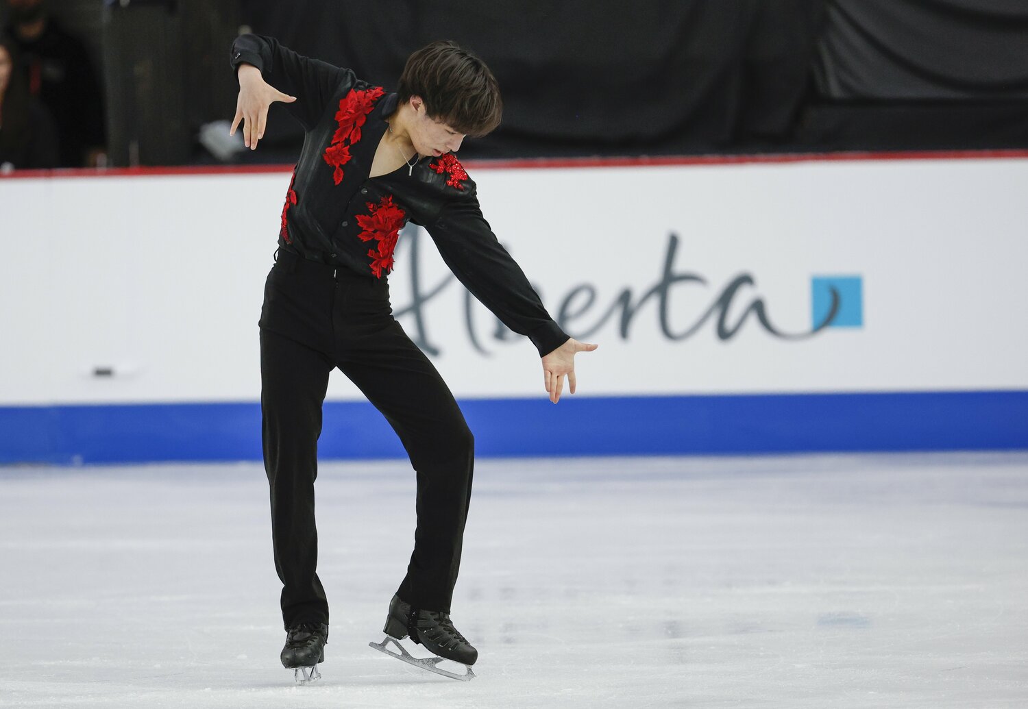 シニアとジュニアでは構成の異なるSP。三浦はコンビネーションを「3＋3」に変更して挑んだ　©Getty Images