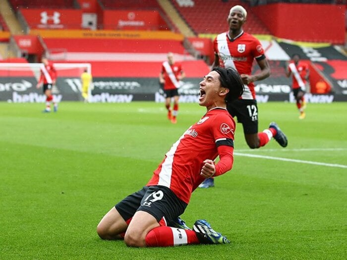 「この2点目こそ我々が見たかったミナミノ」…レジェンドが南野拓実を “キュウリみたい”と大絶賛の理由＜Number Web＞ photograph by Getty Images