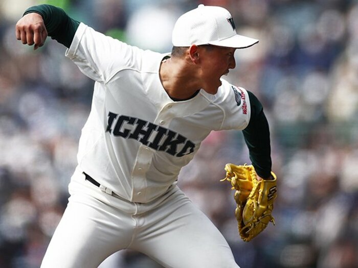 “ドラ1の先輩”と比較されがちでも「小園さんは小園さん、自分は…」 佐々木麟太郎封じの市和歌山エースが強く言い切るワケ<Number Web> photograph by Kyodo News