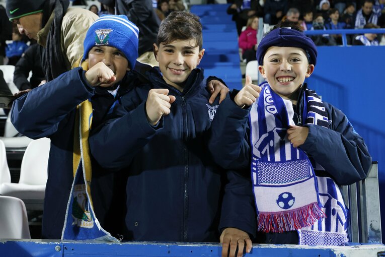 「W杯出番なし」からのリスタート…柴崎岳は今、スペイン2部でどうなっている？“思いを内に秘めたはず”30歳の今を撮った(6)