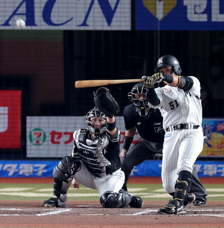 昨季はチーム最多の16本塁打を放った山口。　©JIJI PRESS