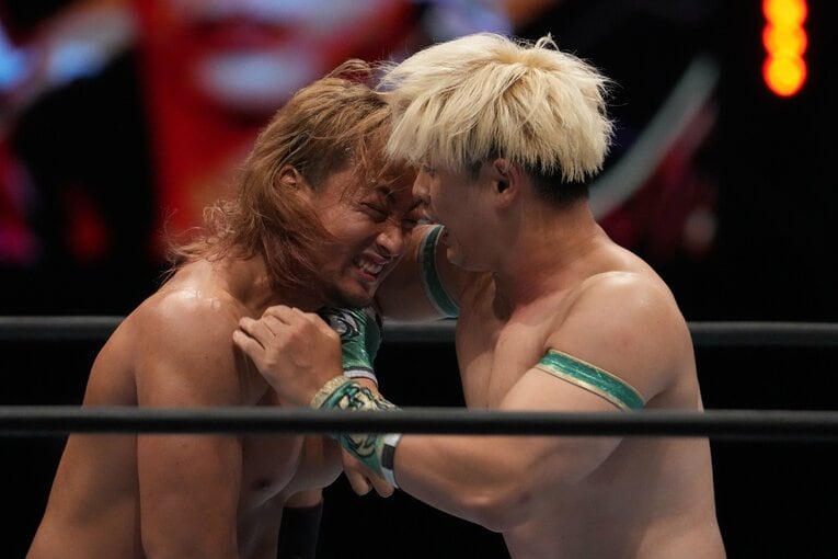 海野翔太にエルボーを返す清宮海斗