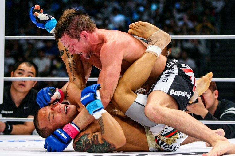 DREAM.9 フェザー級グランプリ2009ではジョー・ウォーレンに敗北