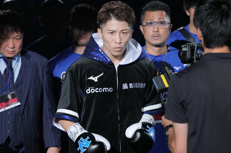 スーパーバンタム級の初戦で王者フルトンに圧勝した井上尚弥 ／ photograph by Naoki Fukuda