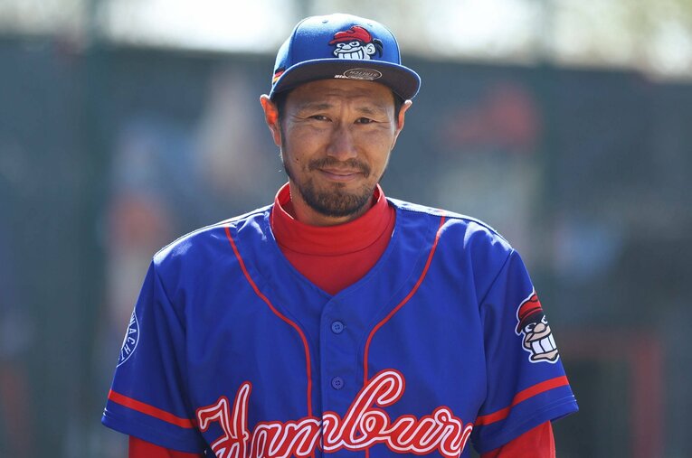 今年で44歳になった「松坂世代」の久保康友。昨季からはドイツのハンブルグ・スティーラーズに所属し、今季も8勝を挙げたプロ野球現役選手だ ／ photograph by AFLO