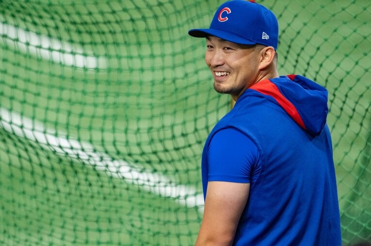 【誠也のカラダはいつから大きくなった？】2025年開幕時。背中越しでもスゴい　©Nanae Suzuki