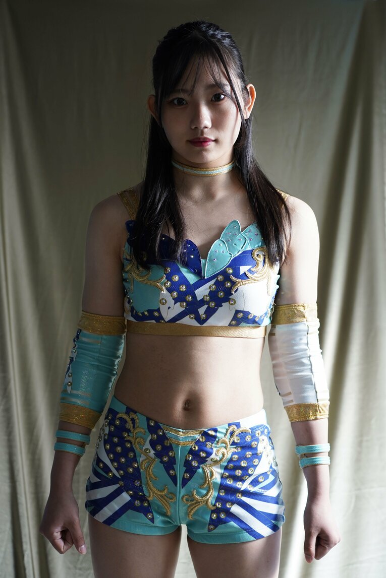 「中学生でドラゲーにハマって…」“スターダムの超新星”天咲光由19歳が明かす「男子をマジ泣きさせた」意外な素顔とは《特別グラビア》(32)