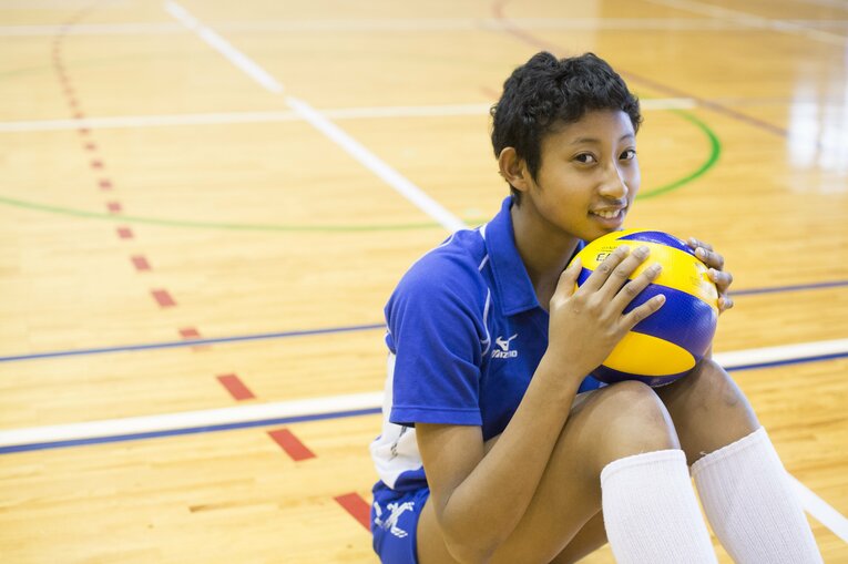 Number872号に登場した当時高校1年生の宮部藍梨（2015年2月）©︎Asami Enomoto