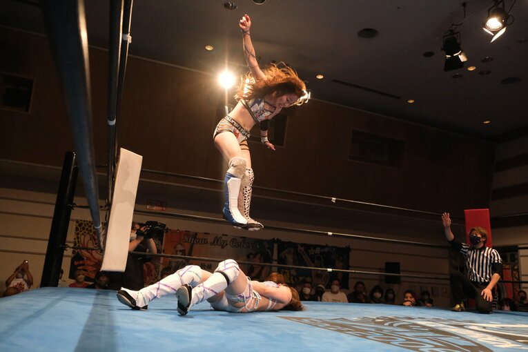 安納サオリ「誰よりも目立って、一目惚れさせる」 華やかさの裏で、人気女子プロレスラーが明かした“苦悩と決意”「遠慮なんかしてられない」(48)