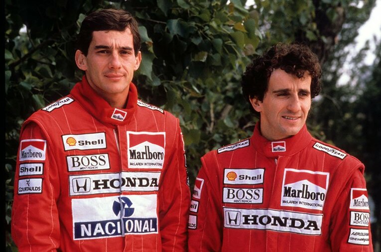 アイルトン・セナ（左）とアラン・プロスト。1988年シーズン、セナが8勝、プロストが7勝を挙げ驚異的な成績を残した ／ photograph by AFLO